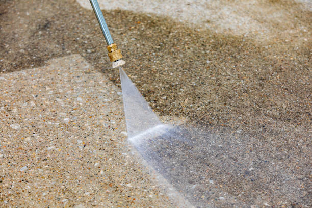 Best Gutter Cleaning  in Englewood, NJ